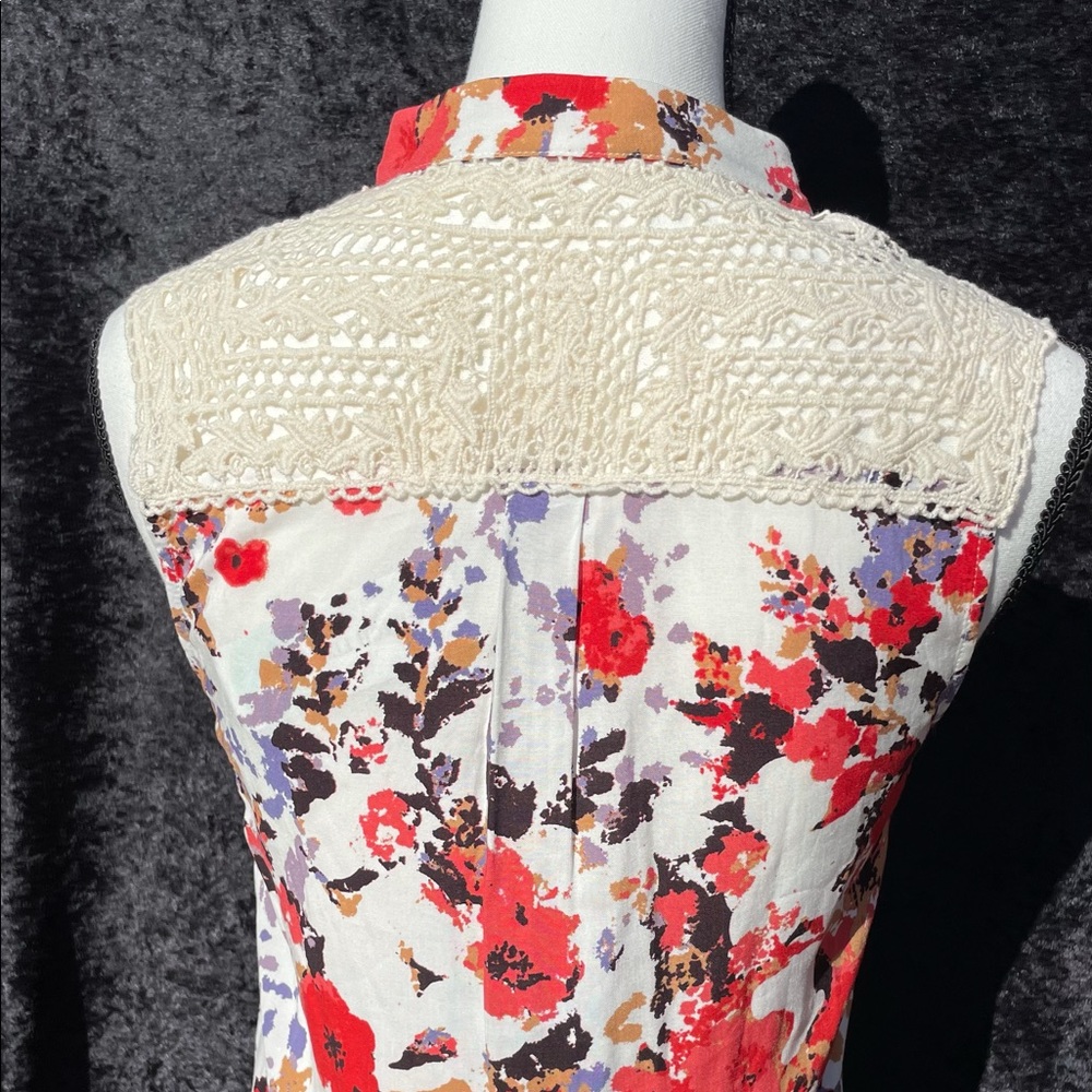 Flowery summer top - Picture 2 of 5